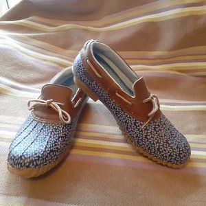 JBU by Jambu Garden Ready Rain Shoe in Navy/Lilac Floral